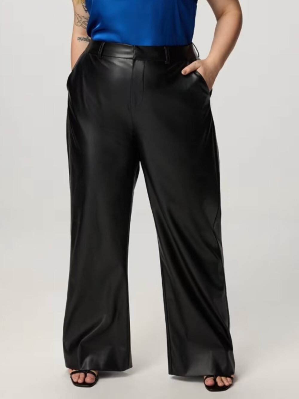 🖤 Torrid Black Faux Leather Pants – Size 24 Regular - NWT